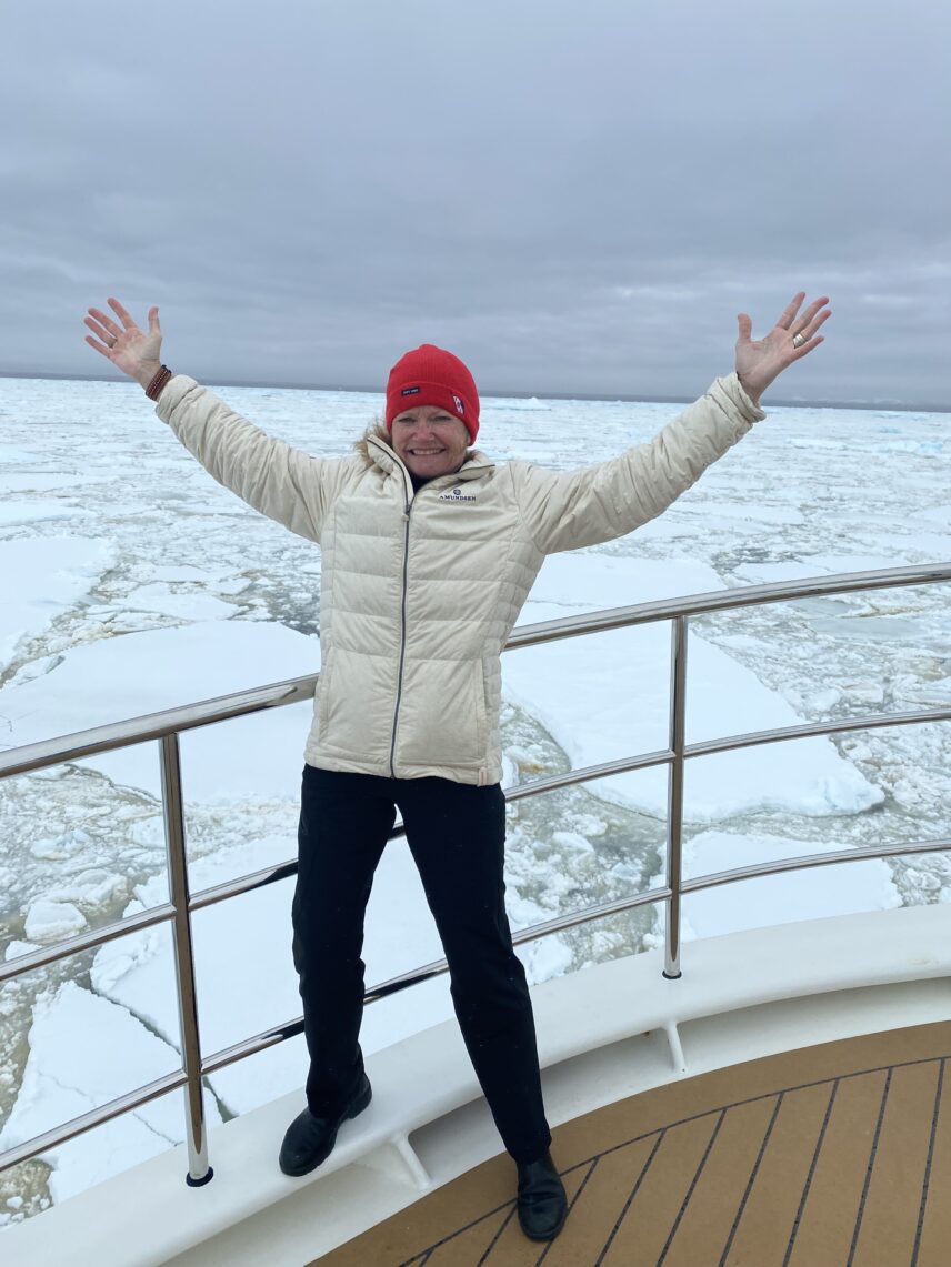 Antarctica small ship travel