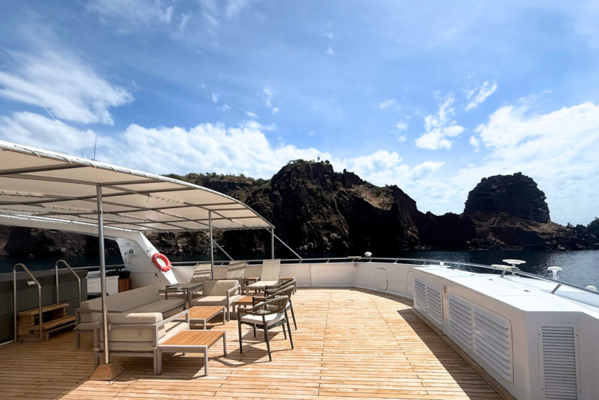 Galapagos Islands Yacht Adventure- National Geographic Delfina